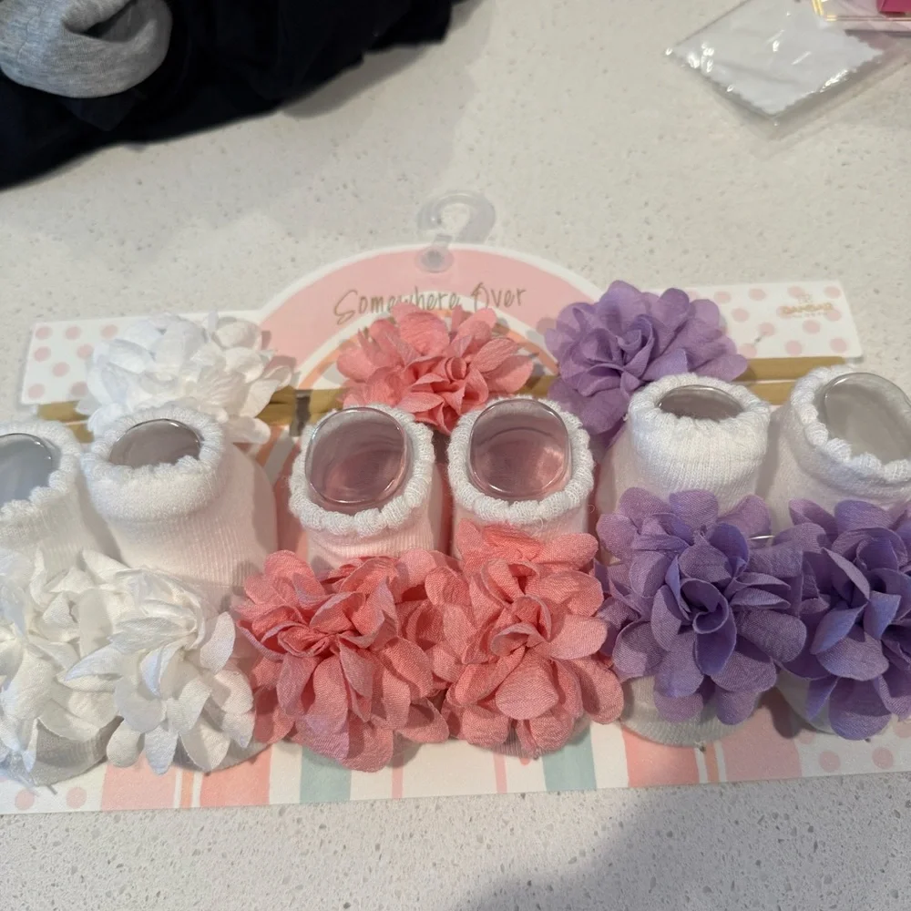 Danbar Baby Girl Floral Sock & Headbands - White, Pink, Purple